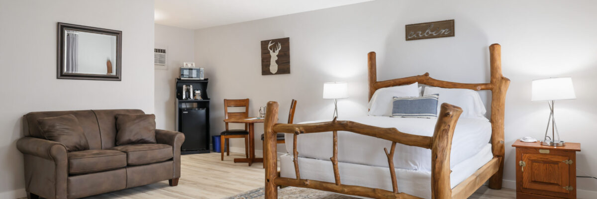 East Shore Lodging - One Queen Bed