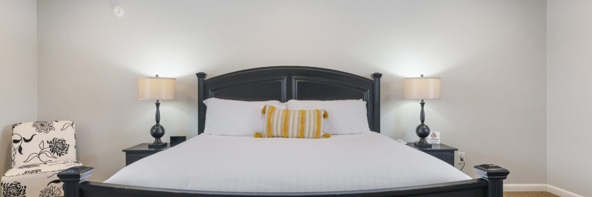 East Shore Lodging Room 11 Deluxe King Suite 2nd Floor